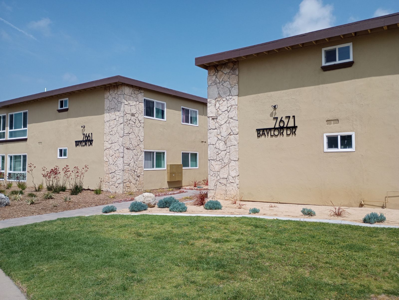 Beach West Apartments