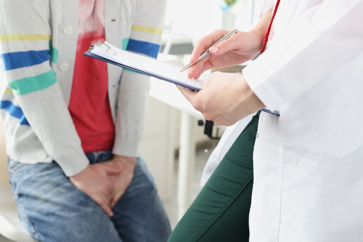 Médico clínico