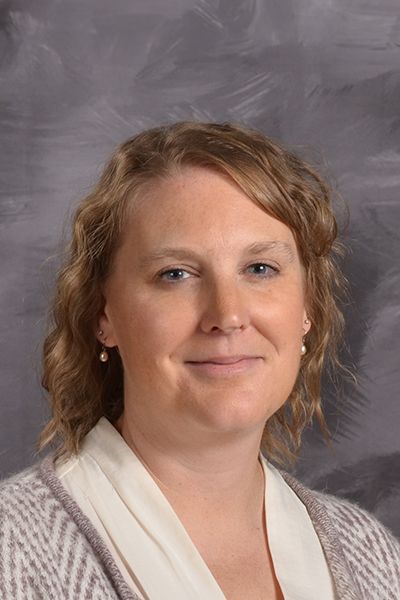 Head shot of smiling Rachel Bonson