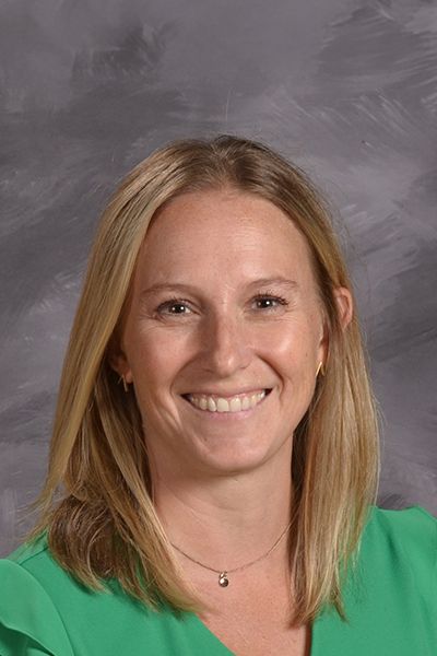 Head shot of Julia McLister smiling at the camera