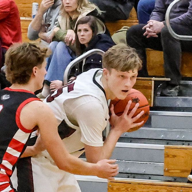 Caleb Dahlke getting around a block during a game