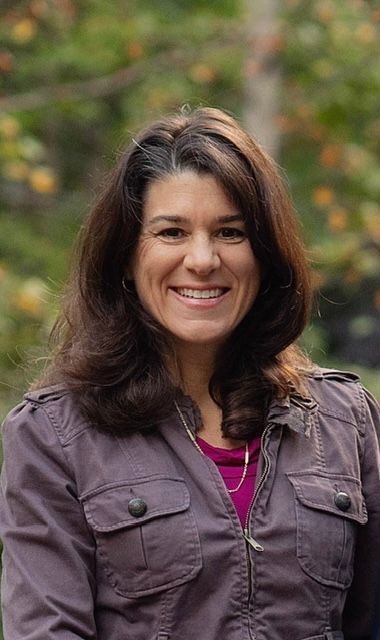 Andrea Cordova, Primary Assistant