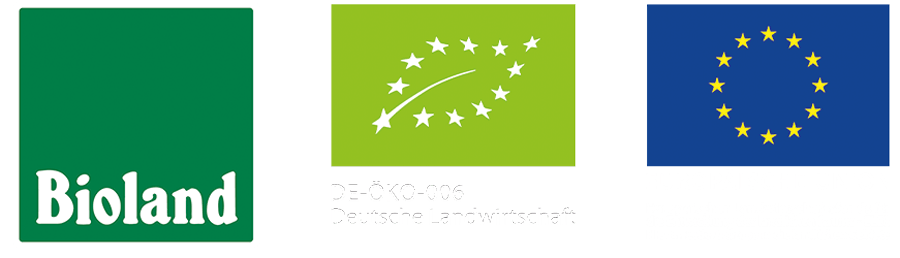 Das hellgrüne Bio Logo der EU, bestehend aus einem stilisierten Blatt aus Sternen. Darunter die Kennnummer DE-ÖKO-006.