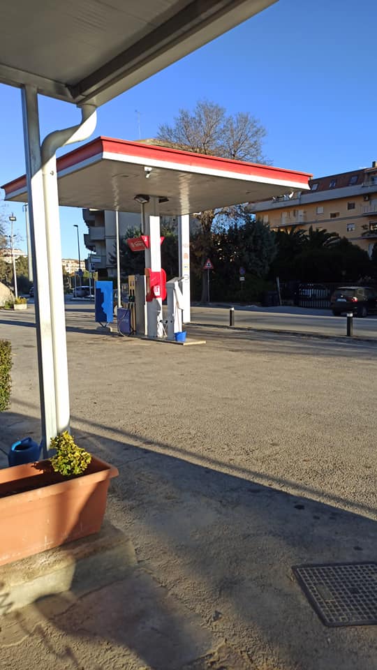 Stazione di servizio carburanti