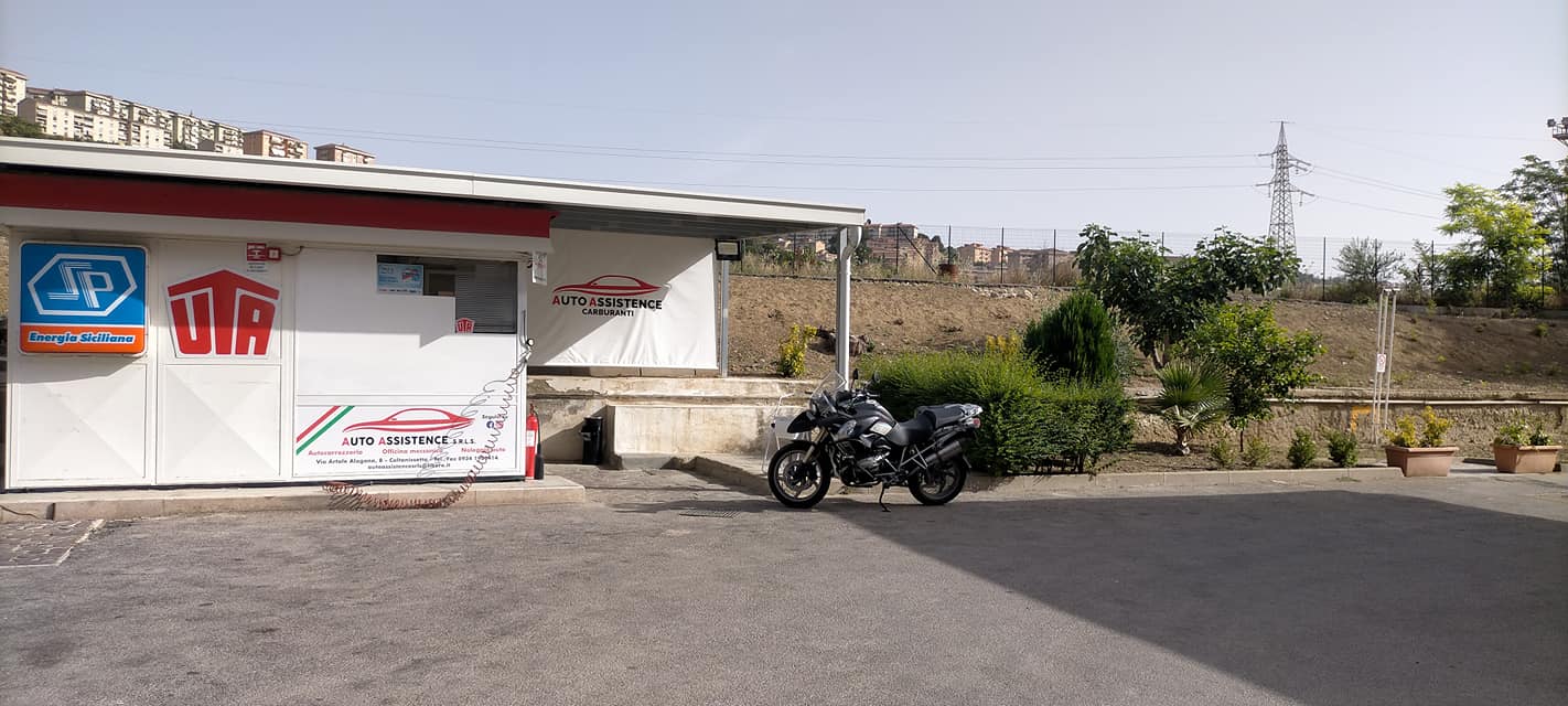 Stazione carburanti