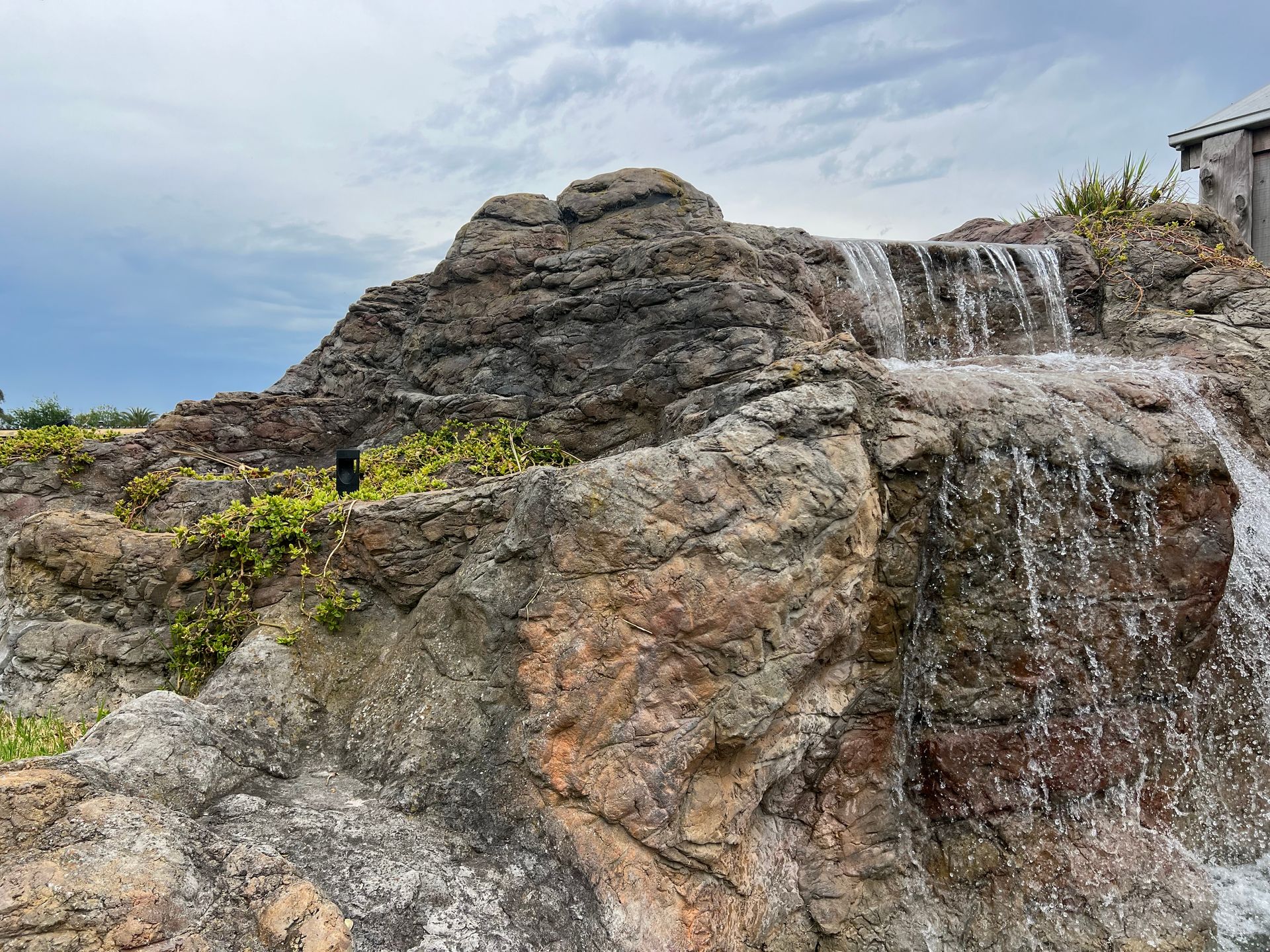 Artificial rocks
