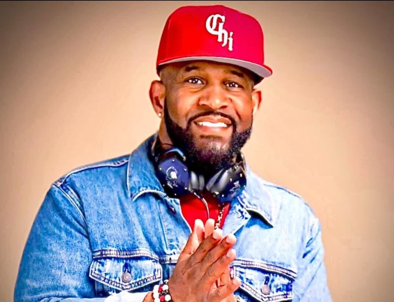 DJ10