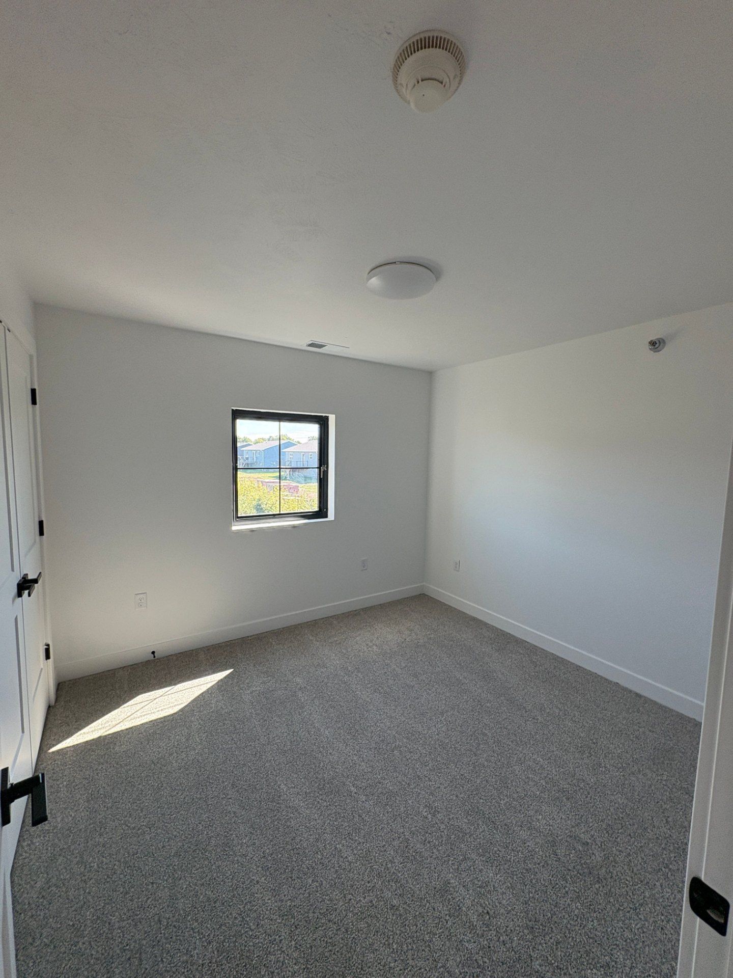 90 Grand Apartments photo 6