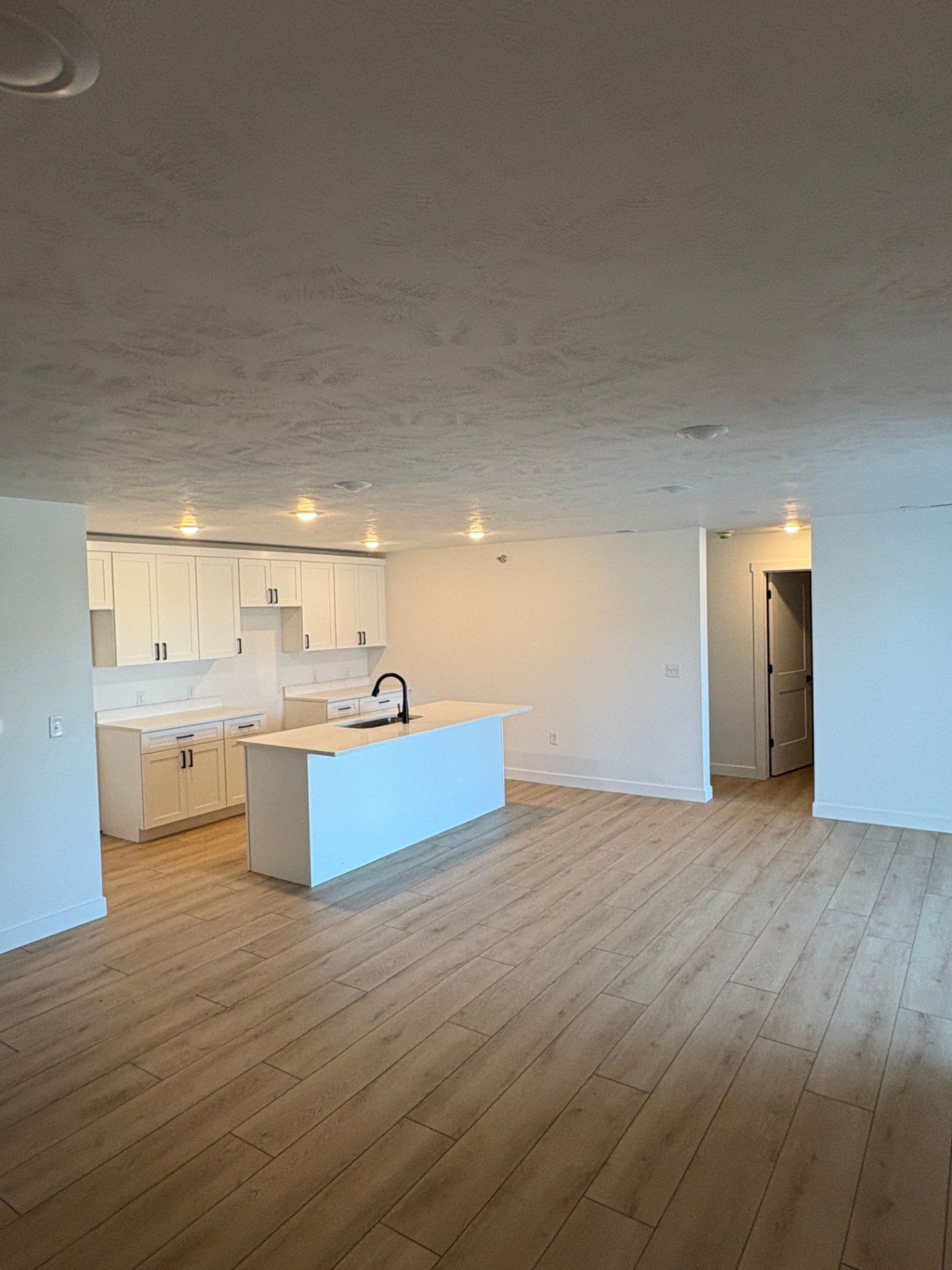 90 Grand Apartments photo 3