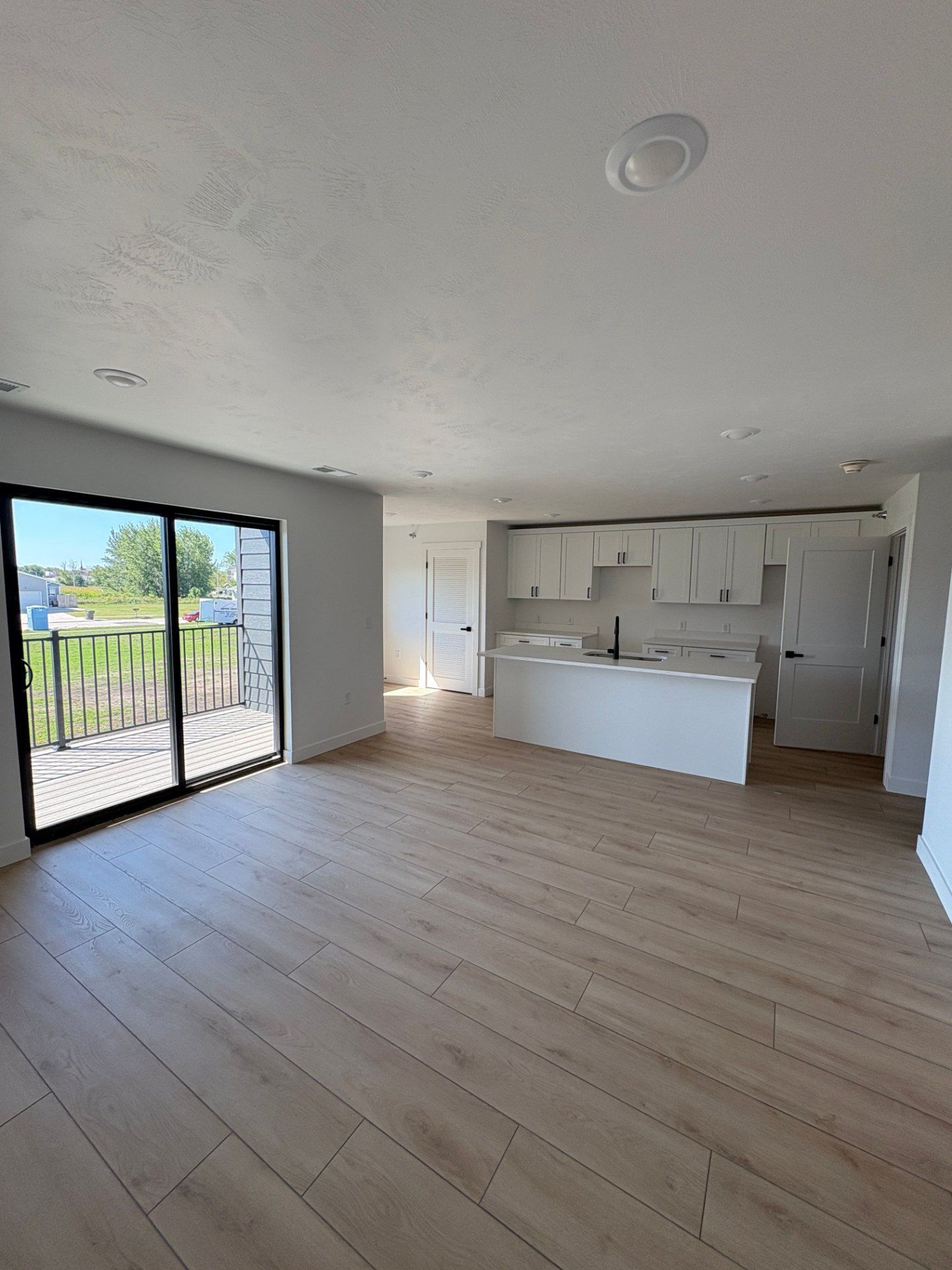 90 Grand Apartments photo 2