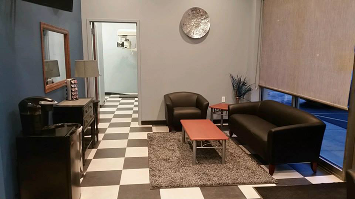 Dental Office With Couch | Onalaska, WI | Denture Smart Denture Service
