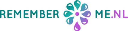 Een logo voor remember me.nl met een bloem en waterdruppels.