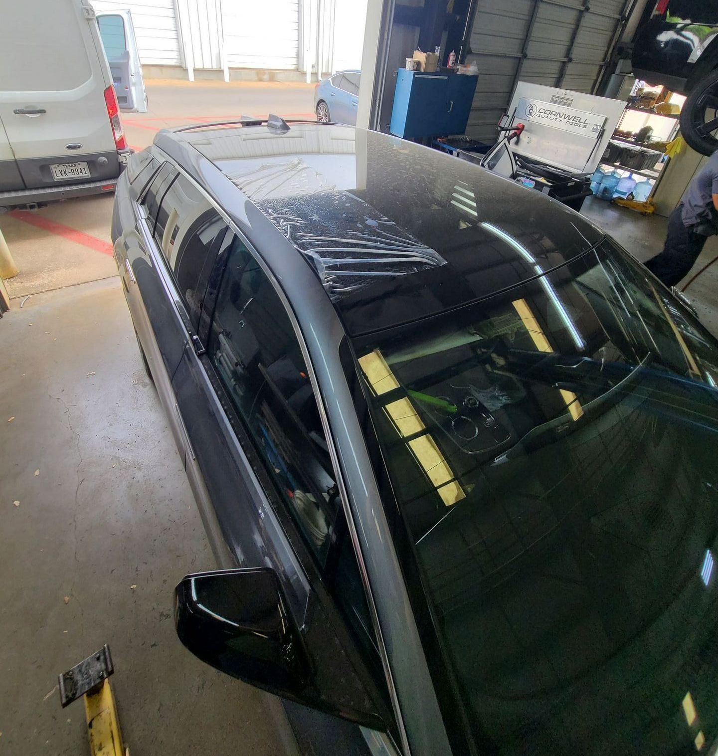 Panoramic sunroof glass replacement in Austin, TX Panoramic sunroof glass replacement in Austin, TX