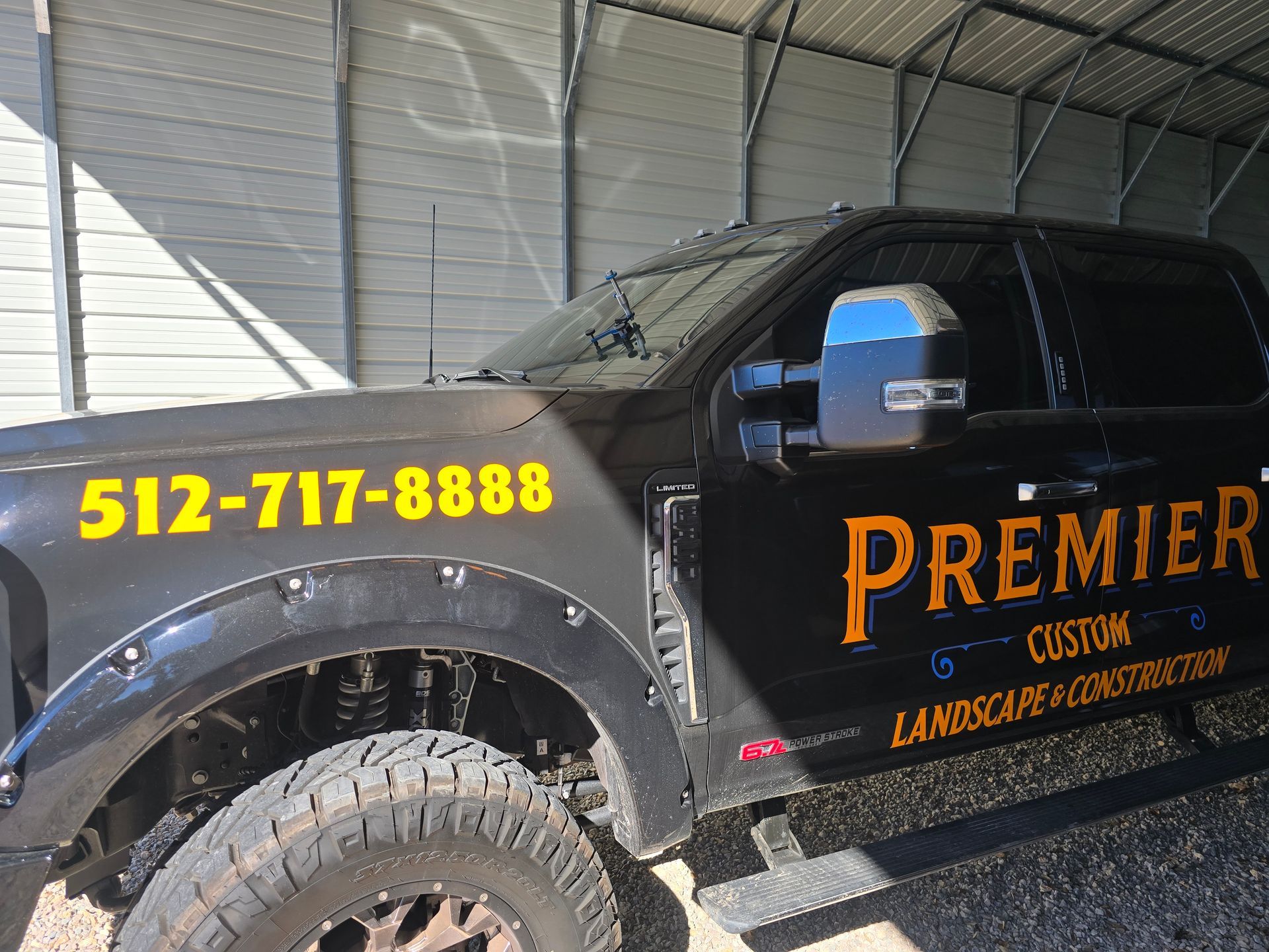 Fleet vehicle & work vehicle windshield replacement in Austin, TX