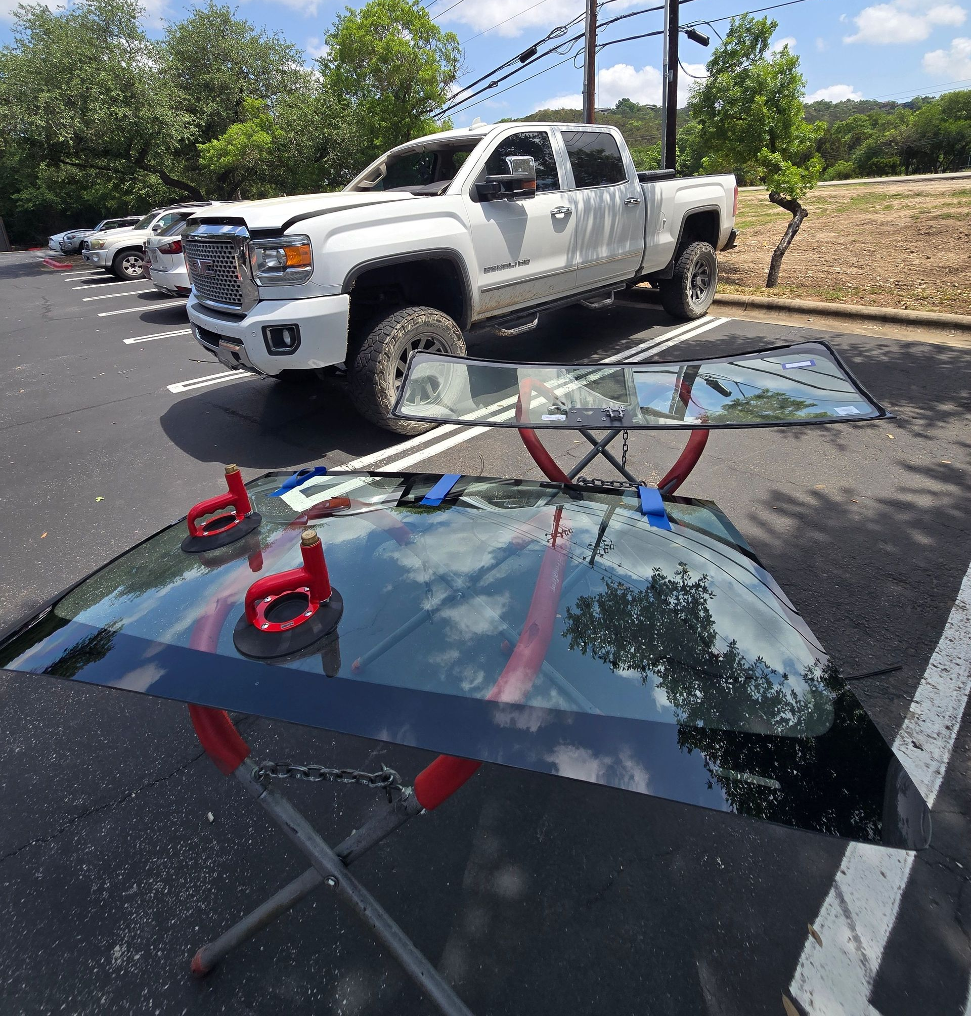 GMC auto glass replacement near Austin, TX GMC auto glass replacement near Austin, TX