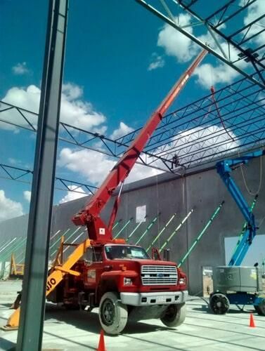 SERVICIO DE GRÚAS Y MONTAJES MAIN-servicio de montajes