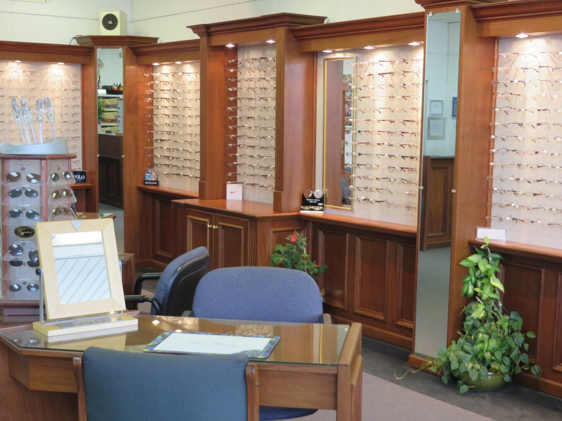 Frames & Eyewear Warren, MI Professional Family Eyecare