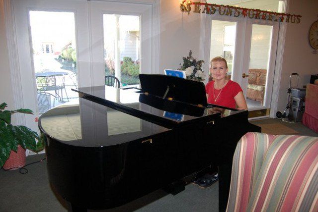Piano with Pianist — Arlington, TX — Castle Rock Assisted Living