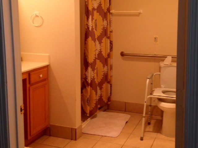Bath View — Arlington, TX — Castle Rock Assisted Living
