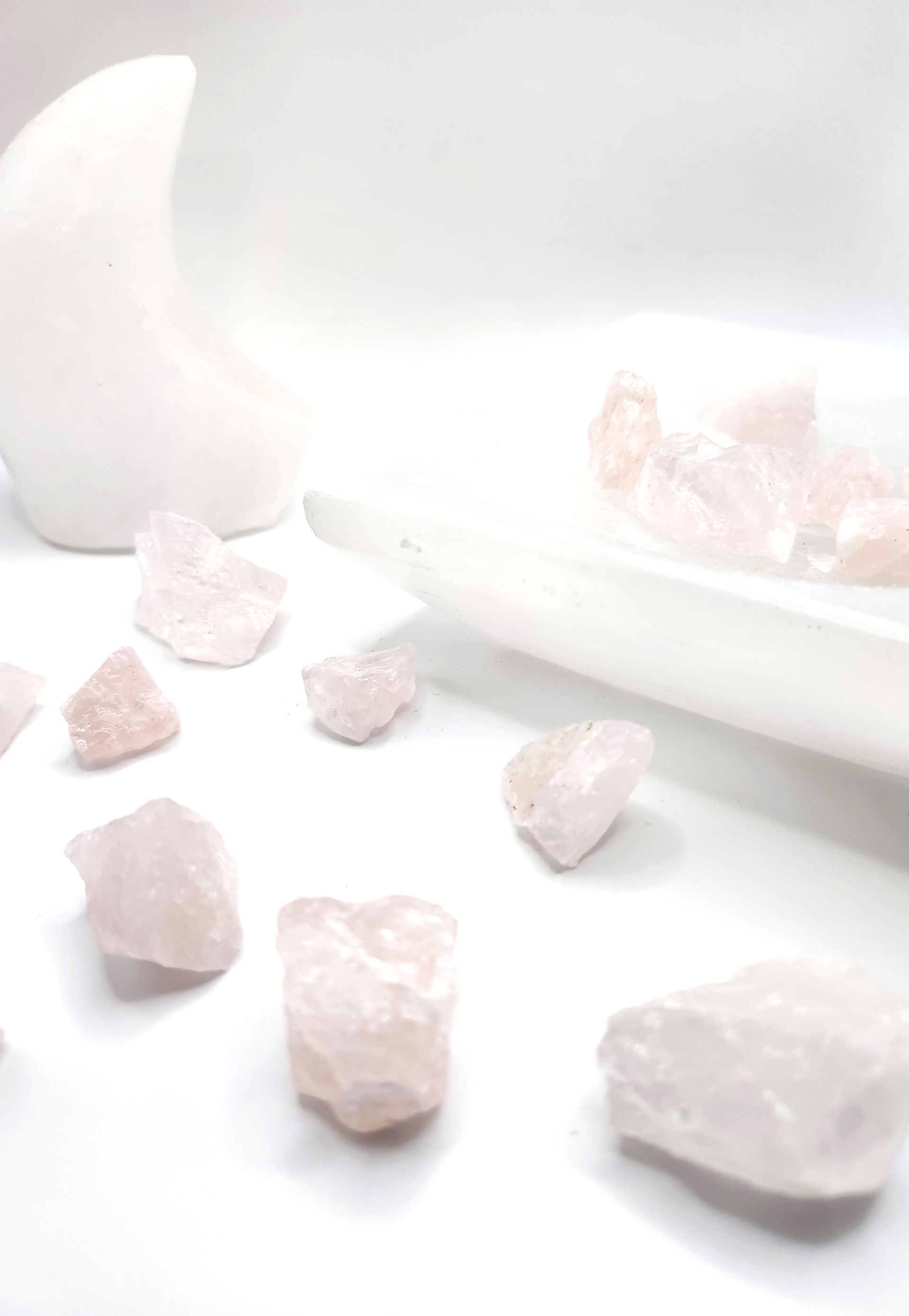 Rose Quartz Crystal Nuggets – Raw