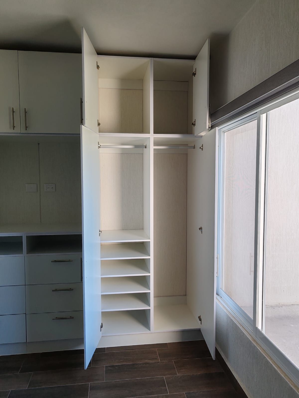CLOSETS