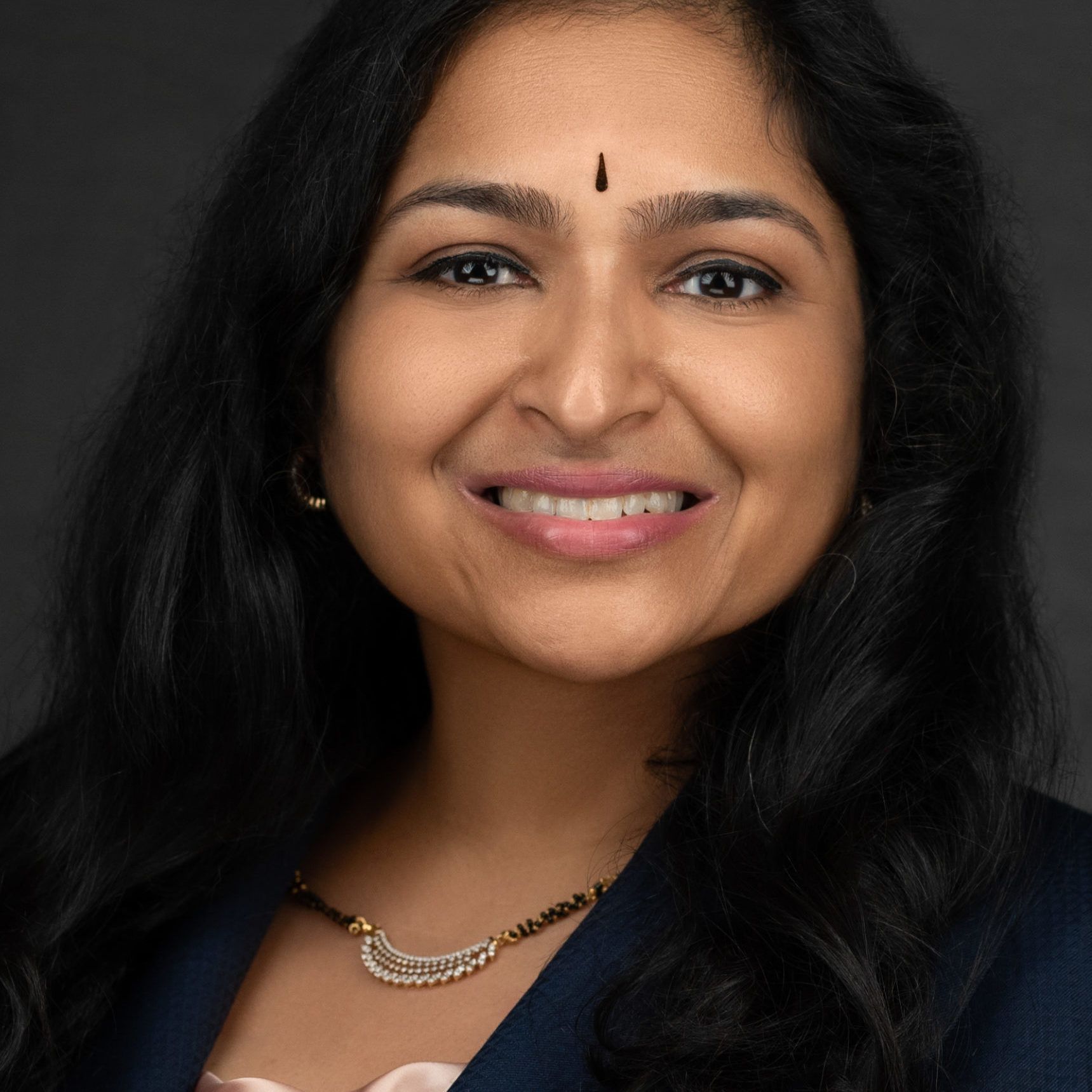 Lalitha New Headshot(1)