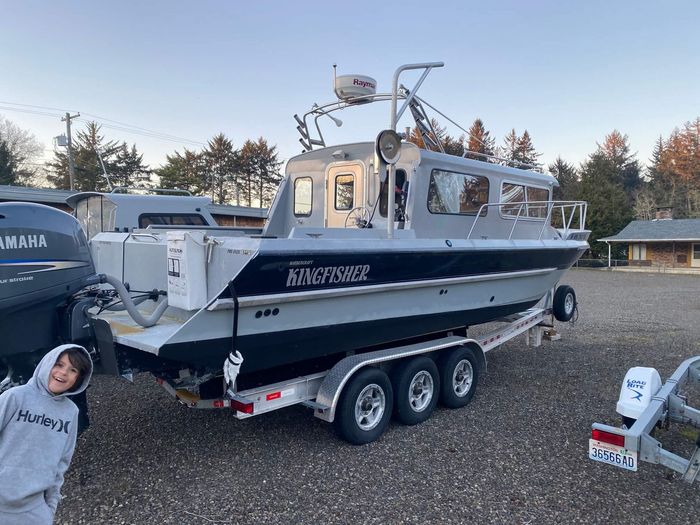 Kingfisher is the boat used in SeaWalker Charters fishing charter trips for salmon, halibut, bottom and tuna fishing.