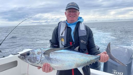 Albacore Tuna Fishing Charters departing from Westport, Washington.