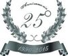 Emblema del 25° anniversario con corona d'alloro e nastro con la scritta 1990–2015