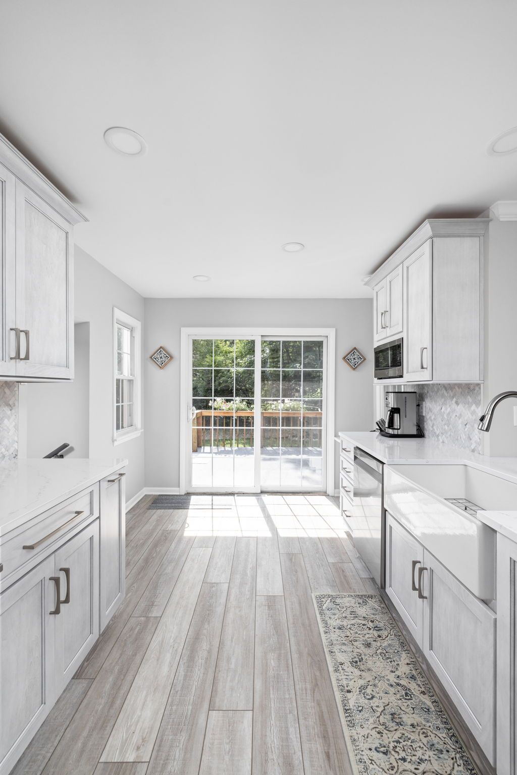 RADIANT WITH NATURAL LIGHT
