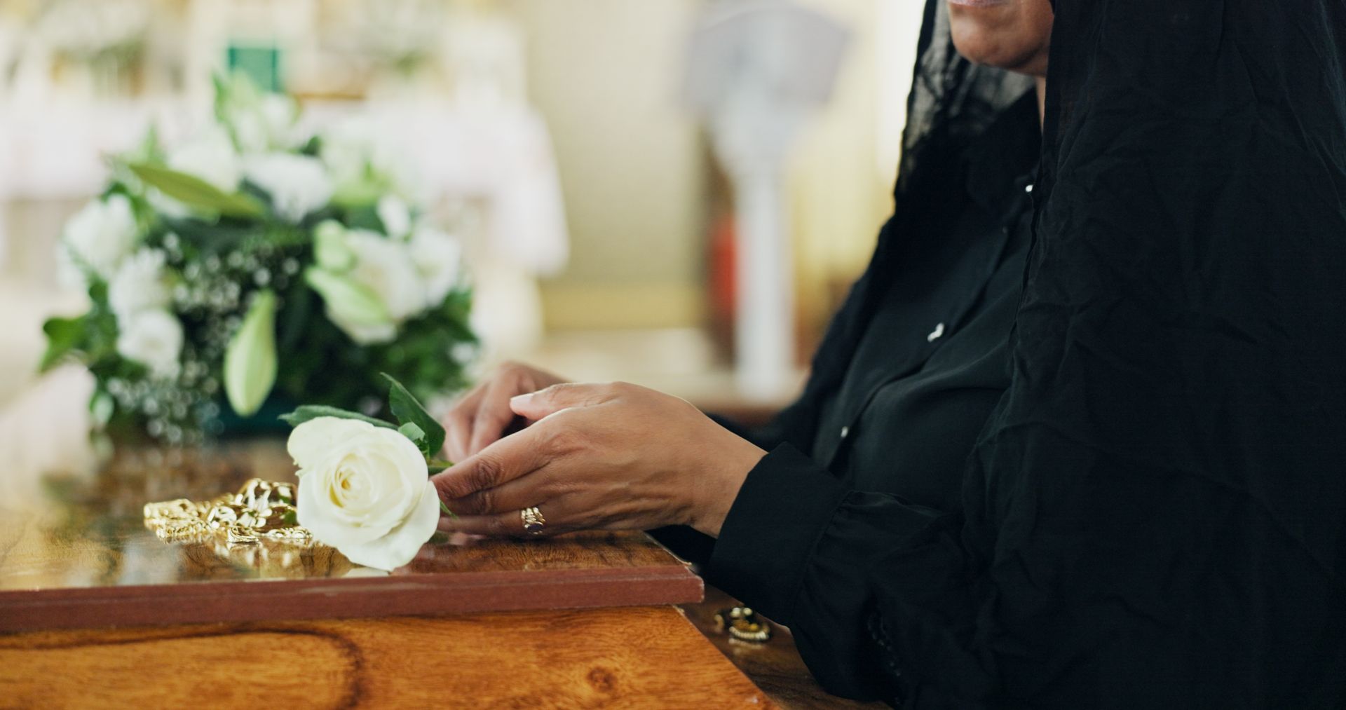 Funeral Etiquette | Saunders-Dwyer Funeral Homes