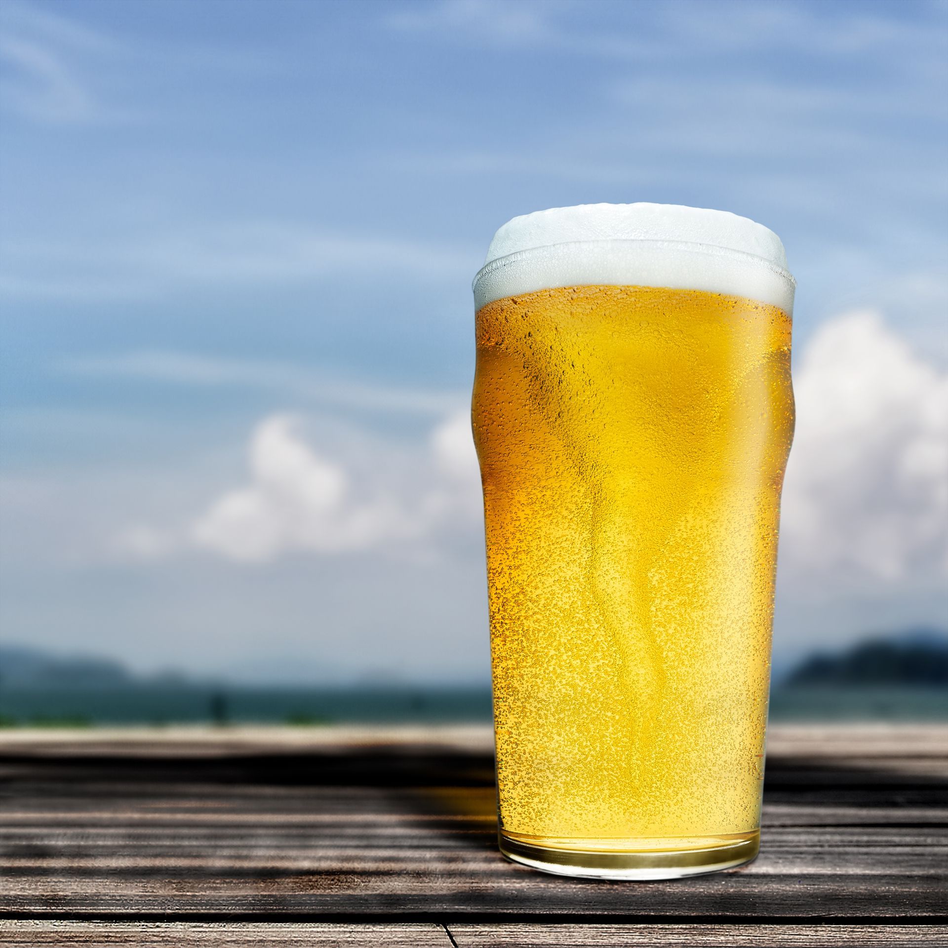 Beer tornado effect — high-speed liquid photography for advertising, London