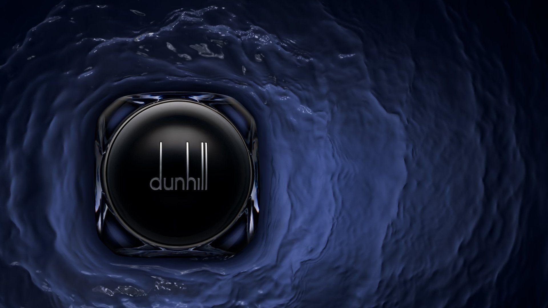 Luxury fragrance photography by London-based liquids specialist, Krzysztof Czernecki