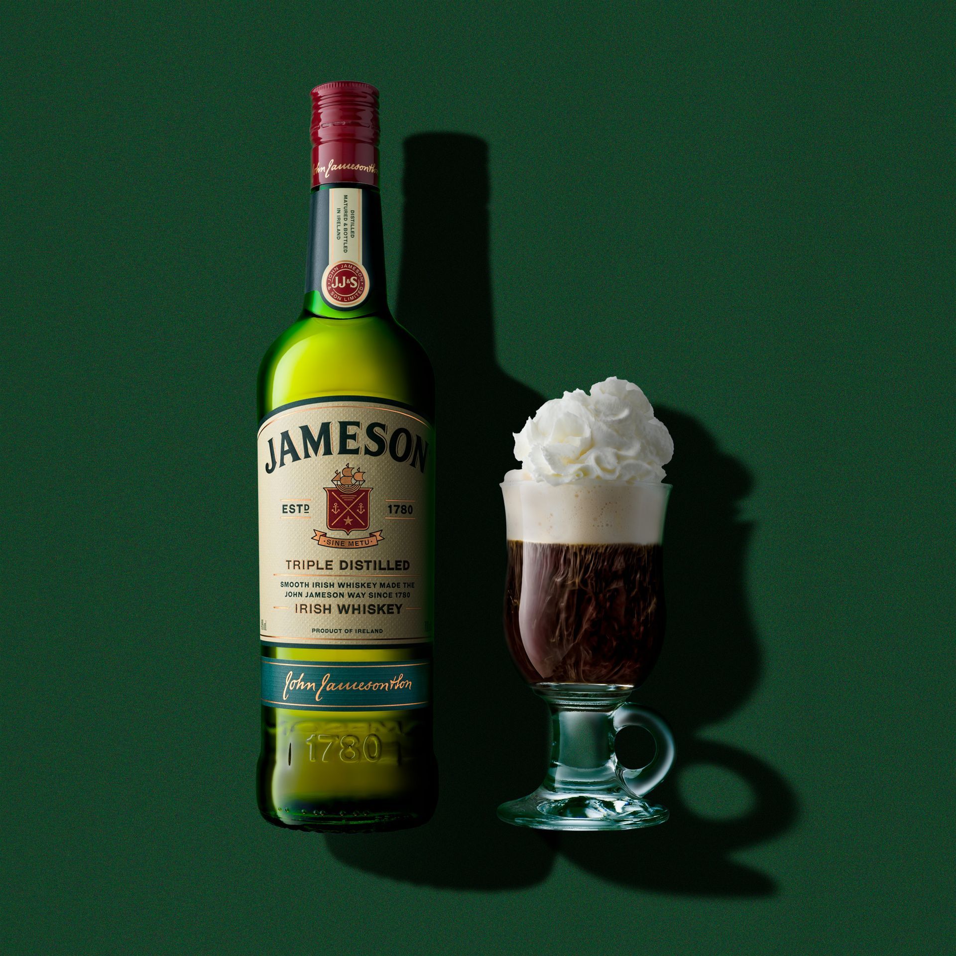 Whisky bottle commercial product photography — drinks photographer London, Krzysztof Czernecki