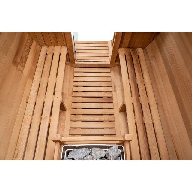 barrel sauna with floor board