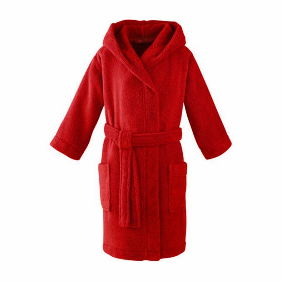 Une robe rouge avec une capuche sur fond blanc