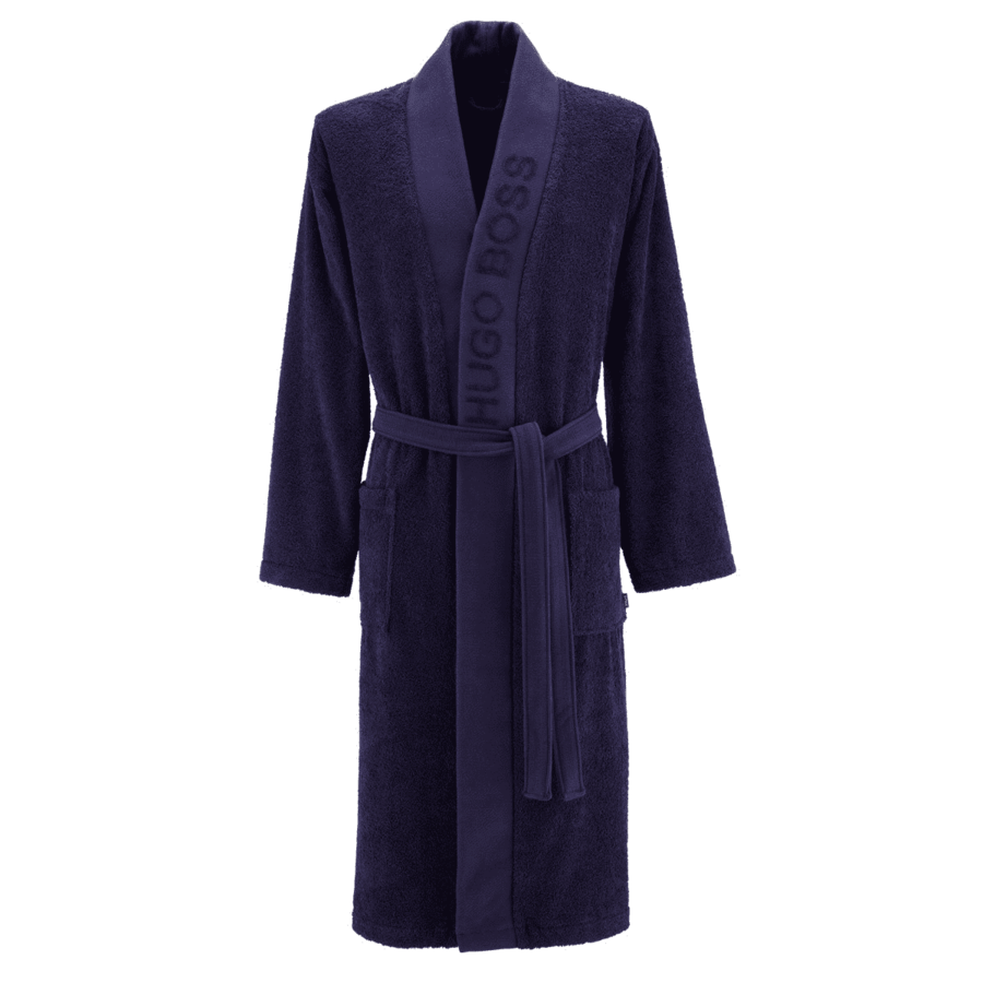 Une robe Hugo Boss bleue est montrée sur un fond blanc