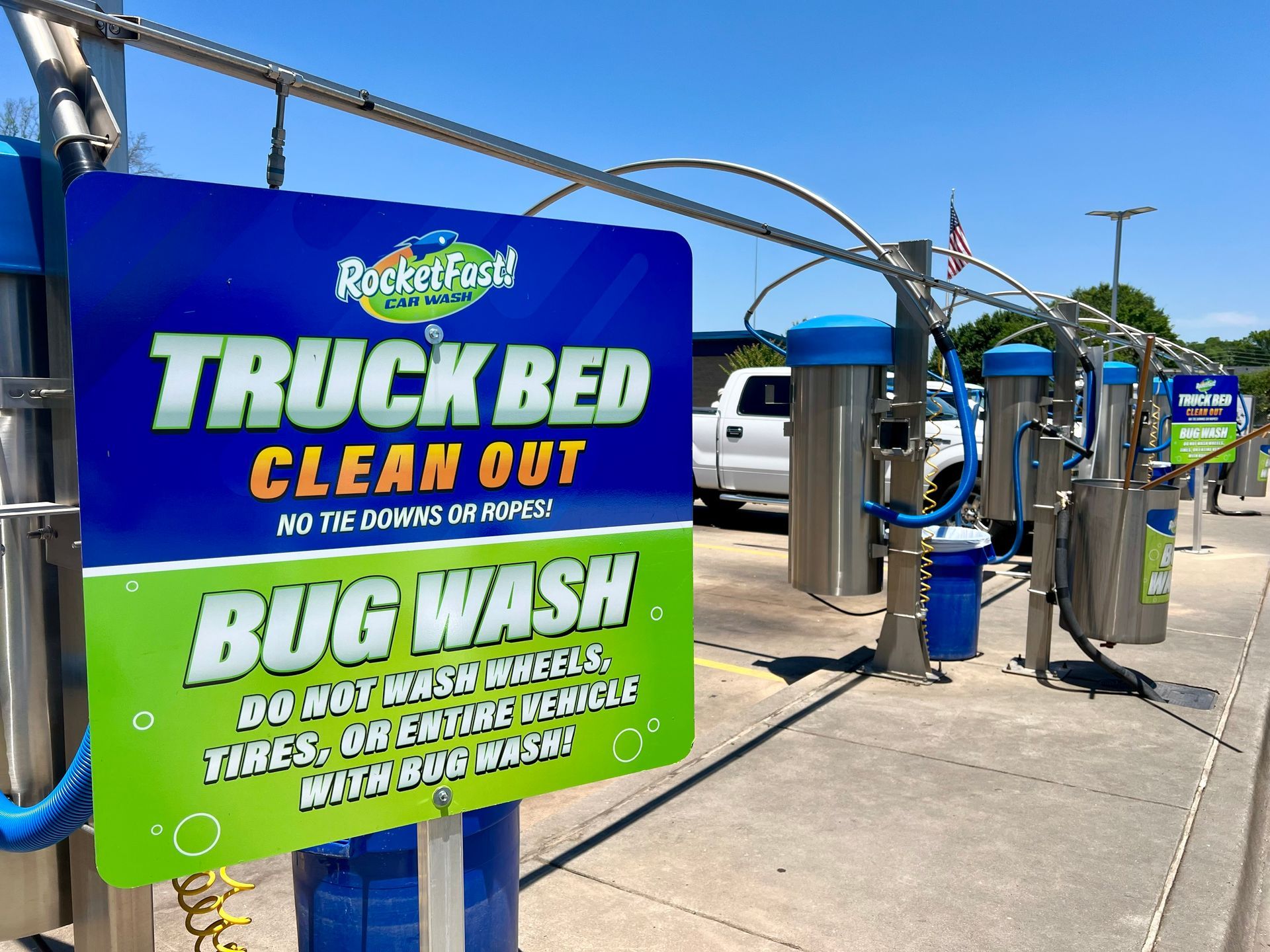 Truck bed cleanout area