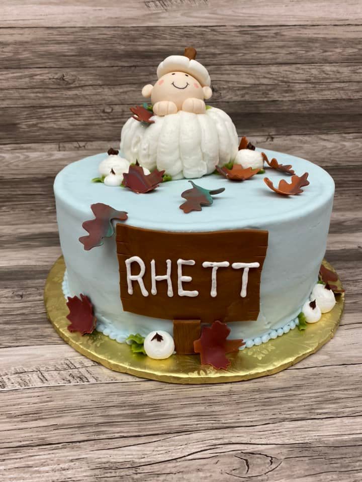 baby pumpkin cake