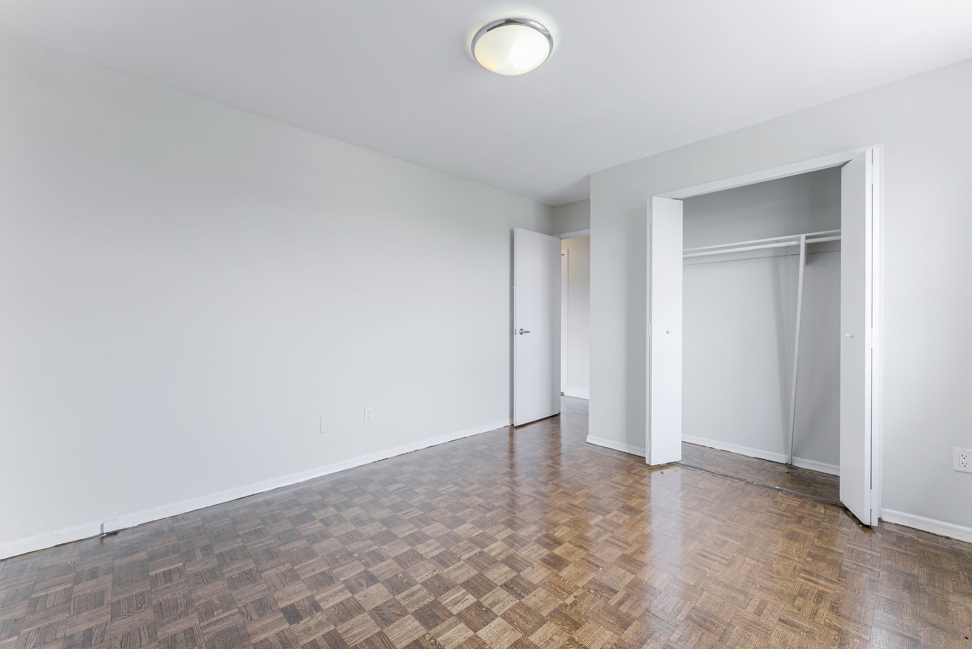 Suites Availability at 95 Paisley Boulevard West, Mississauga