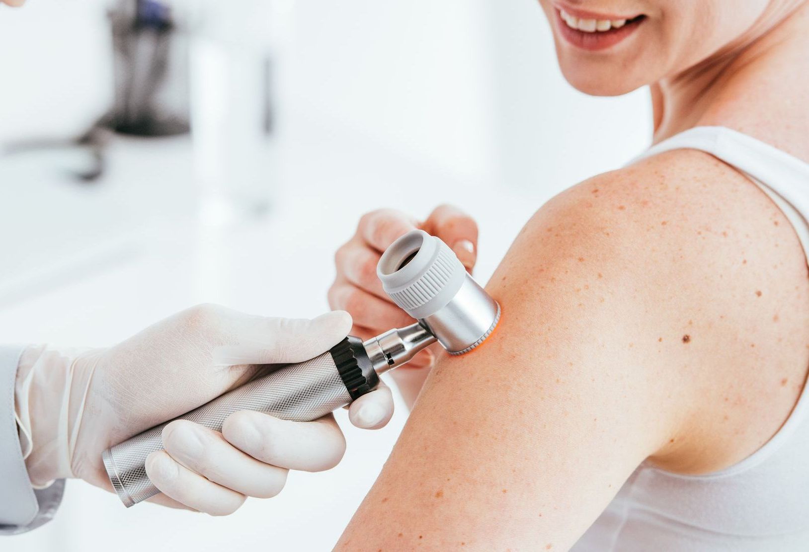 tratamentos clínicos dermatológicos