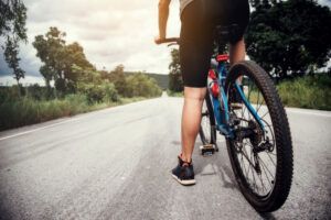2. Pratique exercícios físicos e tenha uma boa alimentação
