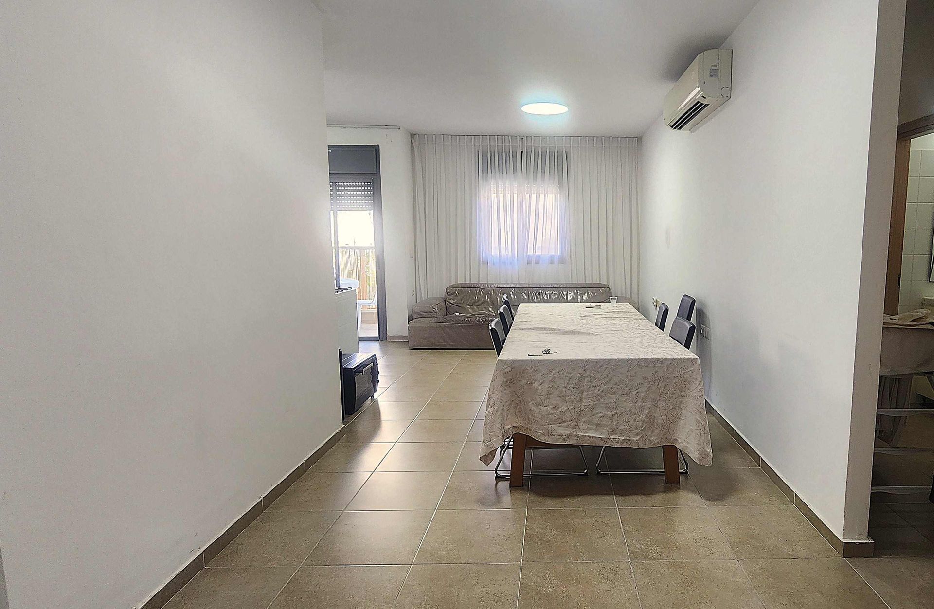 למכירה במודיעין דירת 3 חדרים מקסימה על מעלית ונגישות מלאה