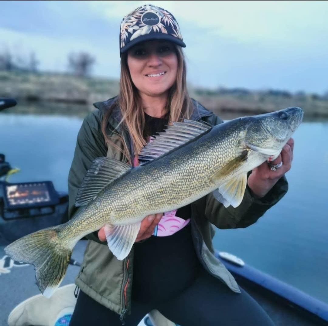 walleye lake for rent