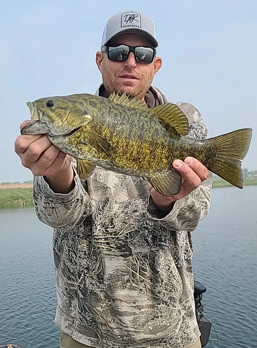 smallmouth bass lake rental