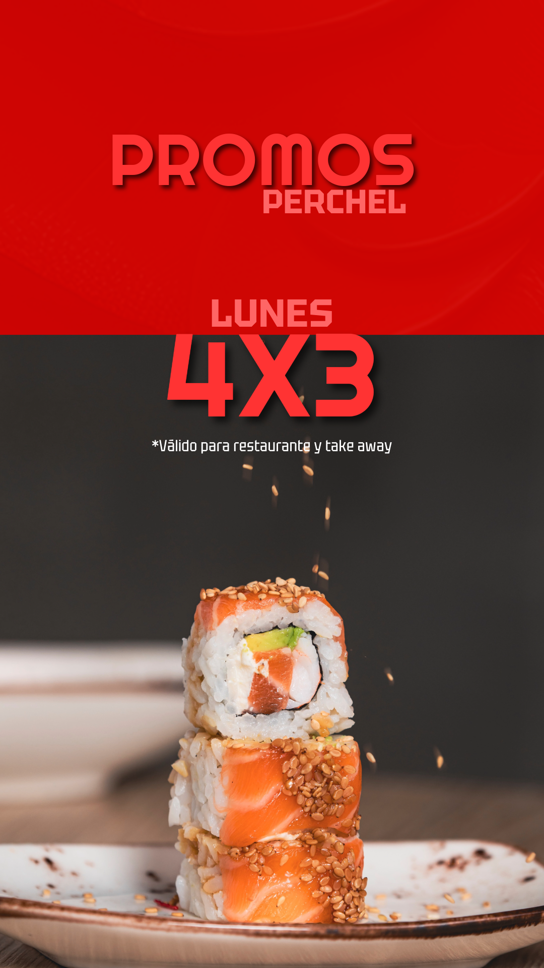 Un rollo de sushi se apila uno encima del otro en un plato.