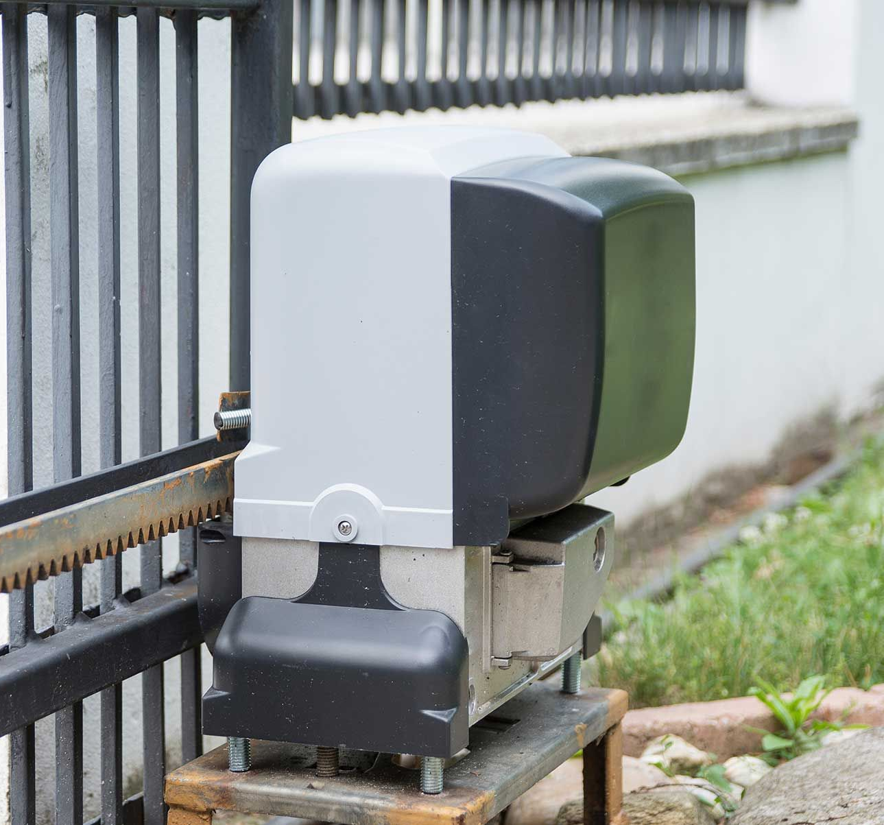Automatic Gate Mechanism in Odessa, TX