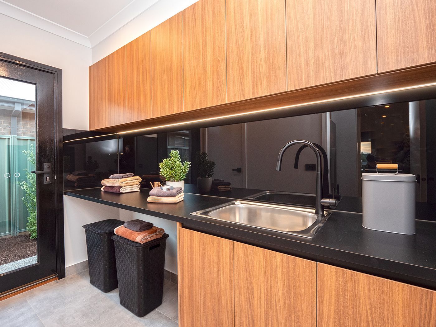 Laundry cabinetry