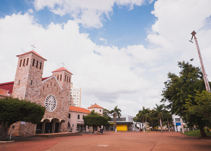 Praça Antônio João na região central de Dourados em Mato Grosso do Sul.