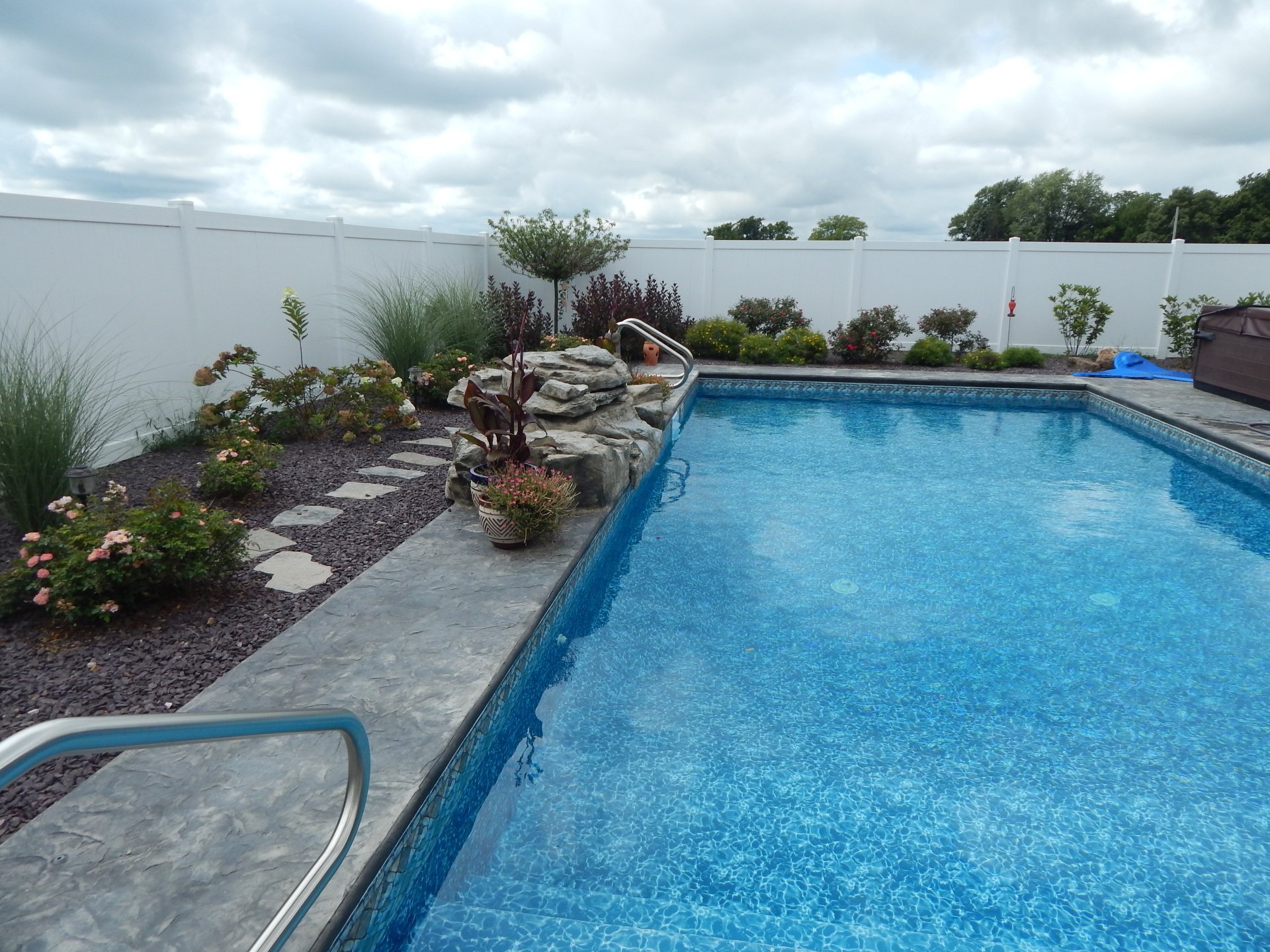 Custom Pool Gallery | Jacksonville, IL | Leisure Pool Supply